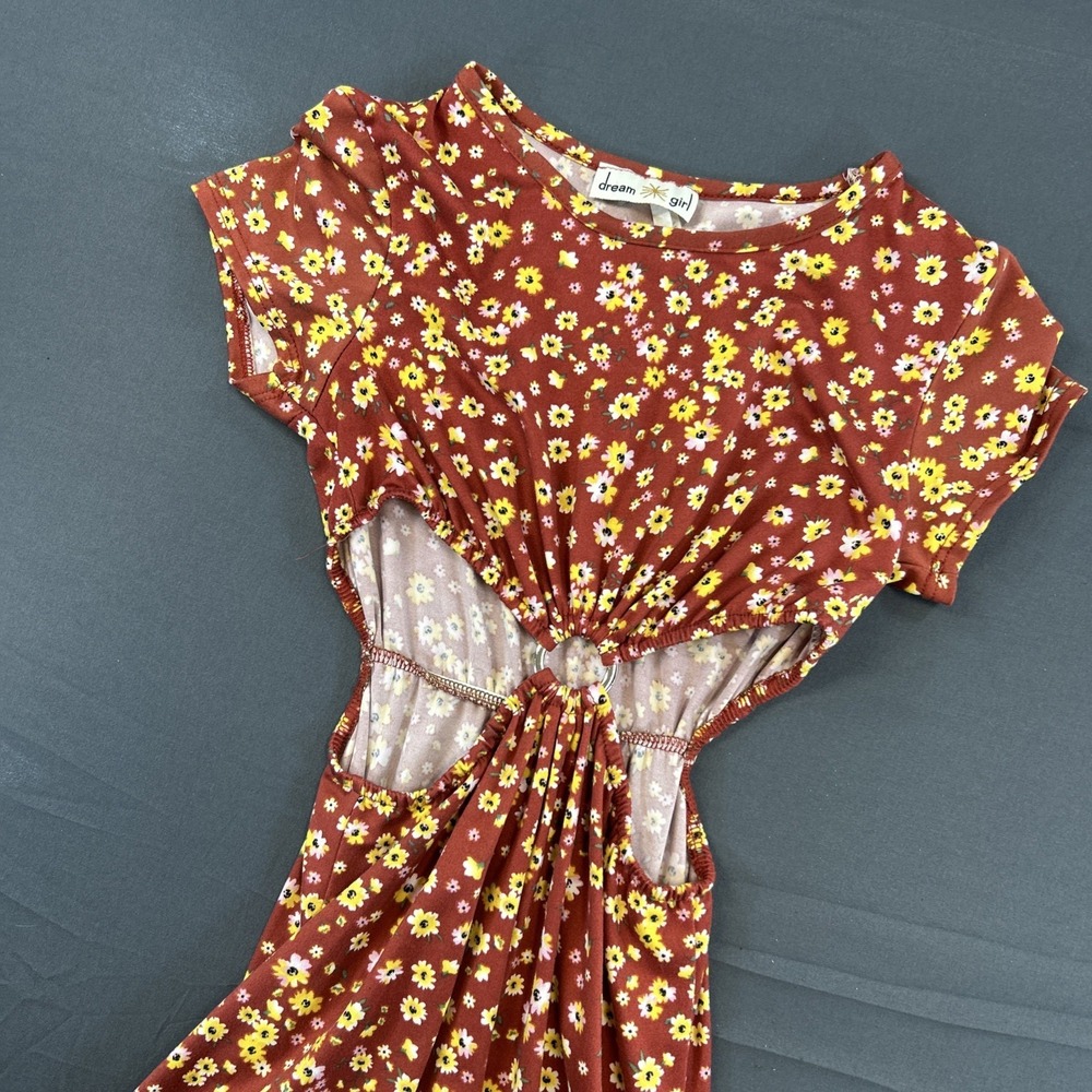 Dream Girl branded red floral‎ dress featuring a waist cutout and a ring detail